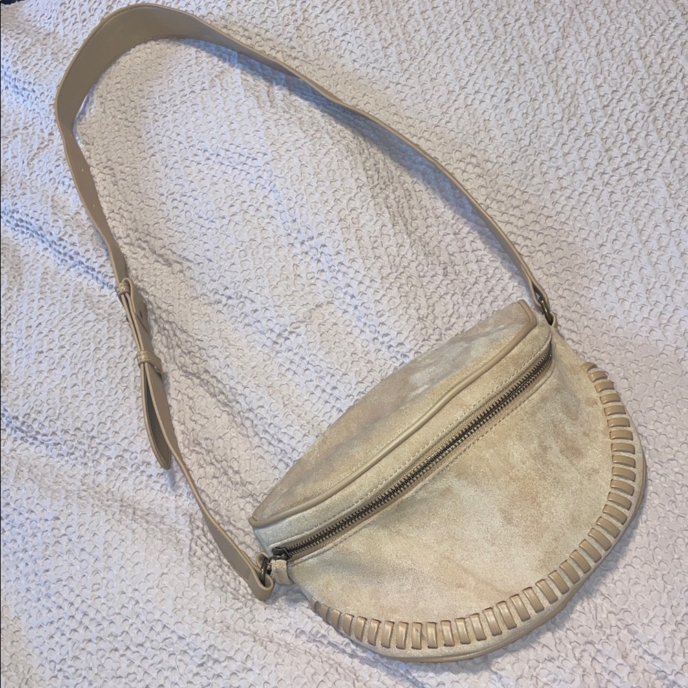 3 for $20 ✨ Faux Suede Crossbody Saddle Bag